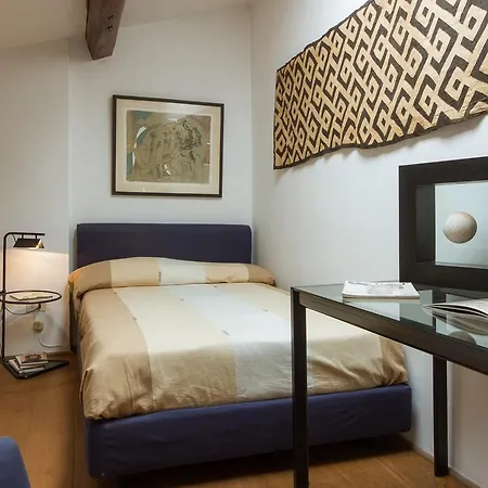 - Santo Spirito Charme Apartment
